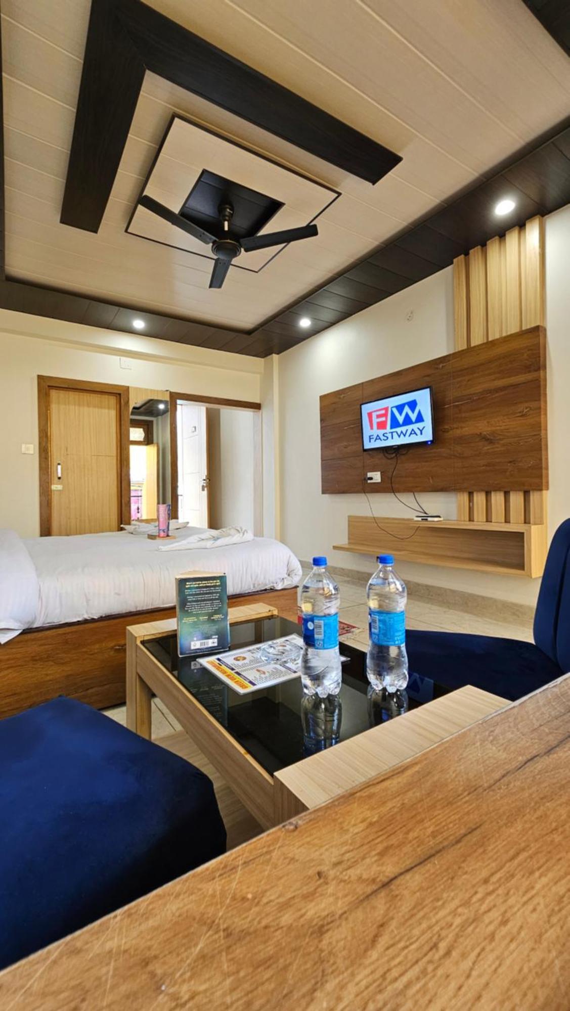 Green View Hotel And Restaurant Мак-Леод-Гейндж Экстерьер фото