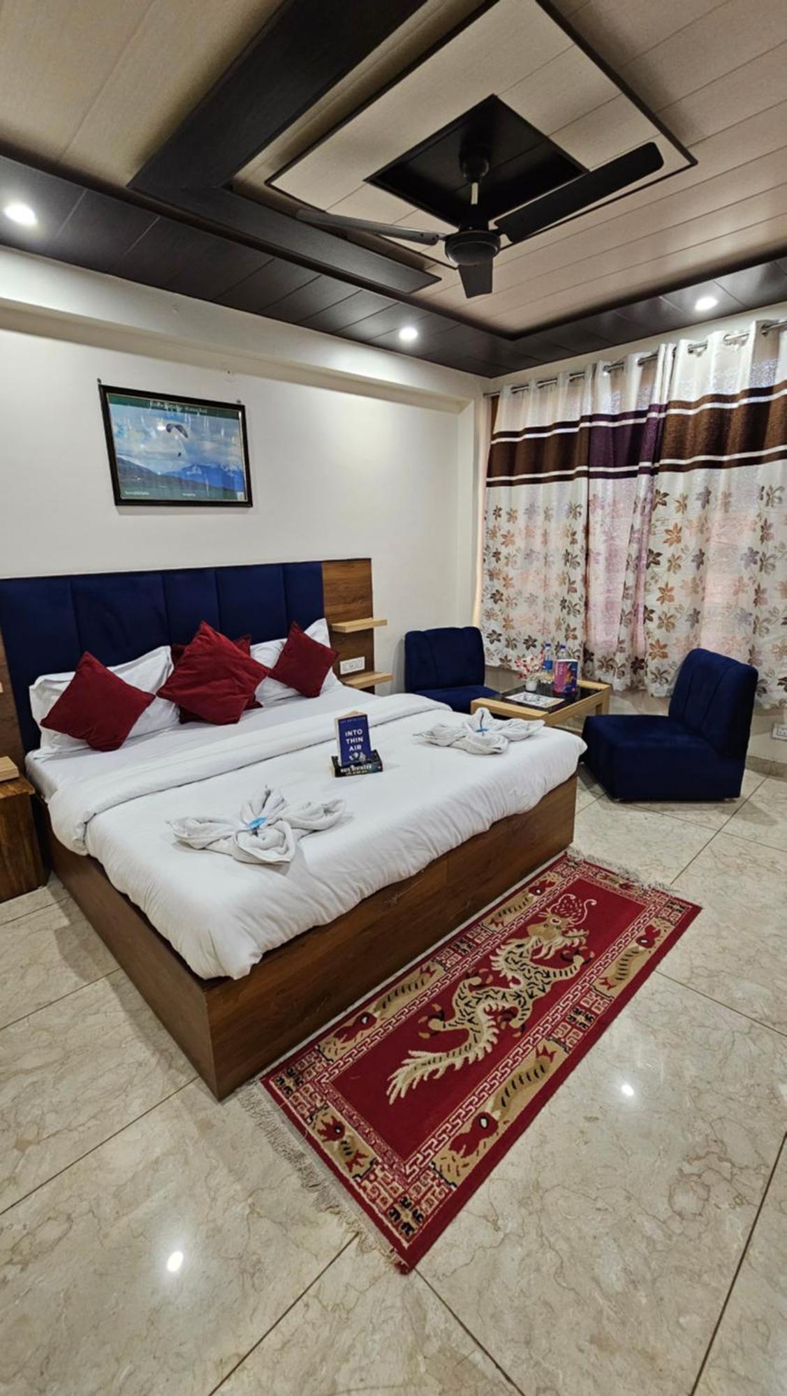 Green View Hotel And Restaurant Мак-Леод-Гейндж Экстерьер фото
